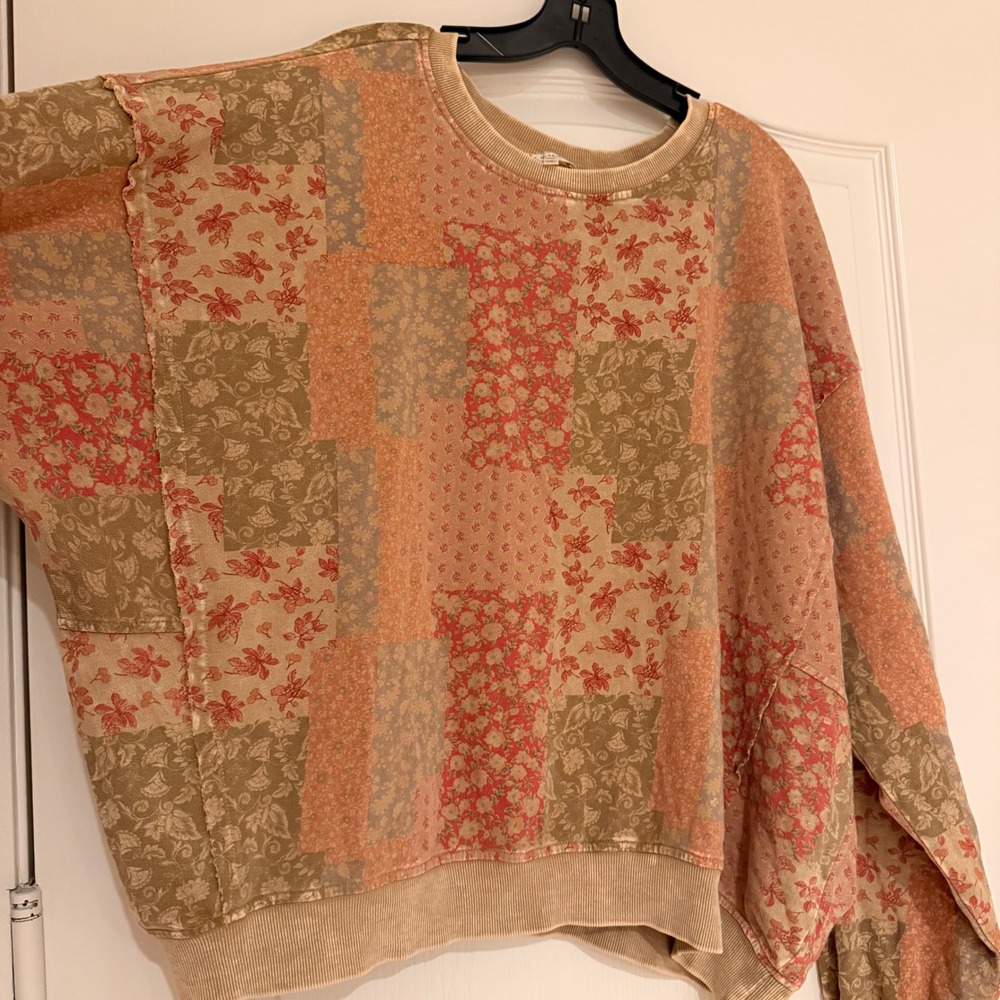 285.New Easel Womens 1X Floral Patchwork Boho Raw Edge Oversized Pullover XL - Picture 7 of 7